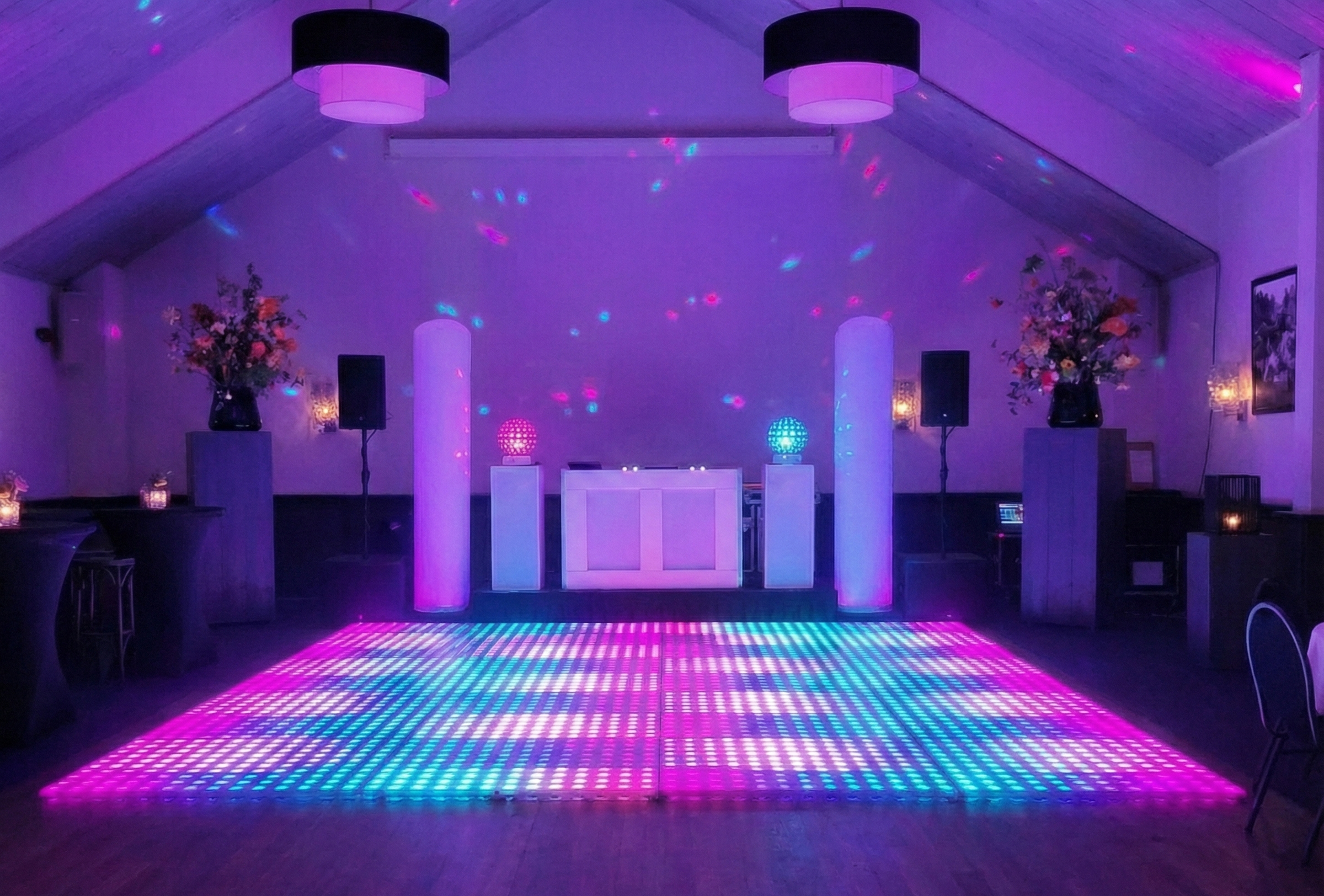 Grote DJ Show Huren Licht Geluid Allround DJ Andre